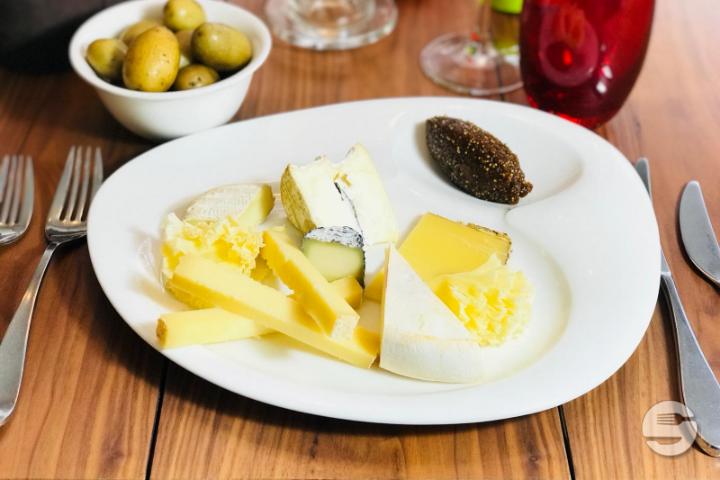Big Plate of Cheese - Le Café Basque
