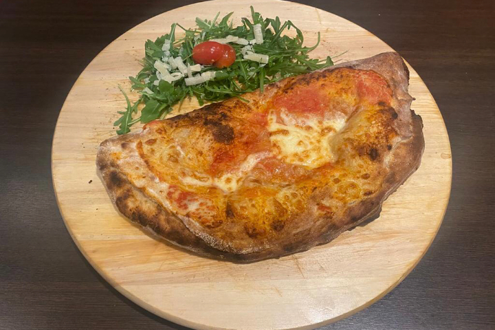 Calzone - L'Isola Italian Street Food