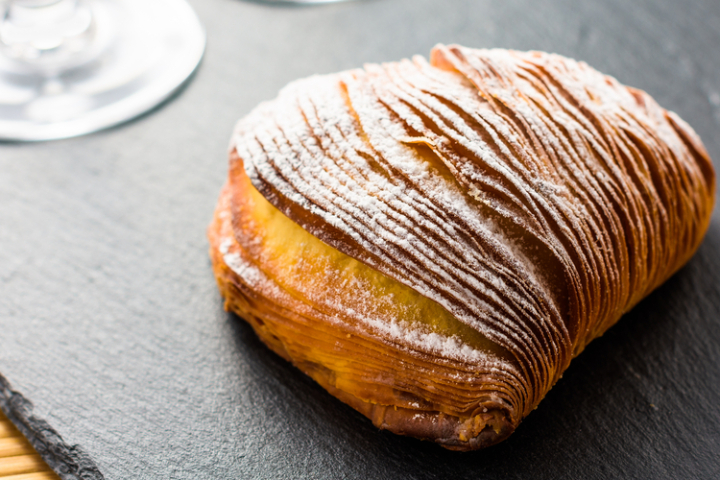 Sfogliatella Napoletana - L'Isola Italian Street Food