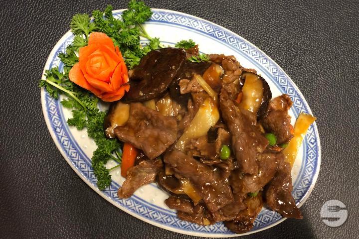 Bœuf aux Champignons Parfumés et Pousses de Bambou - Dun-Huang