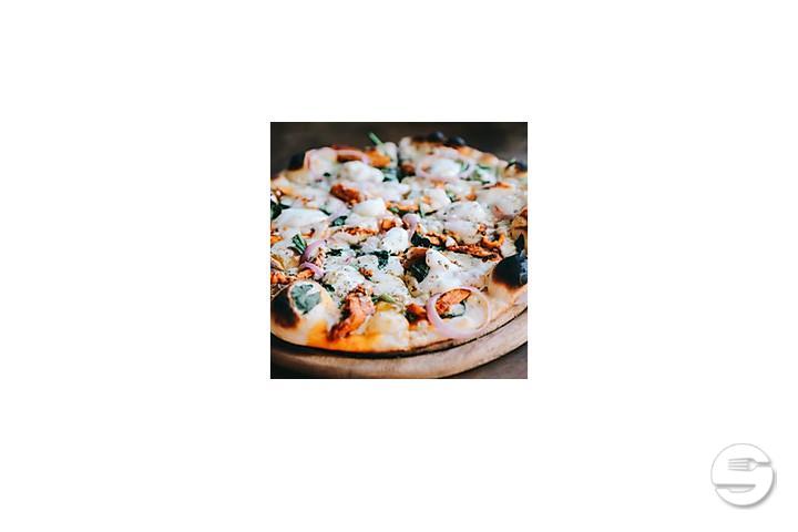 Tandoori chicken pizza - Tamarind Hill Zurich