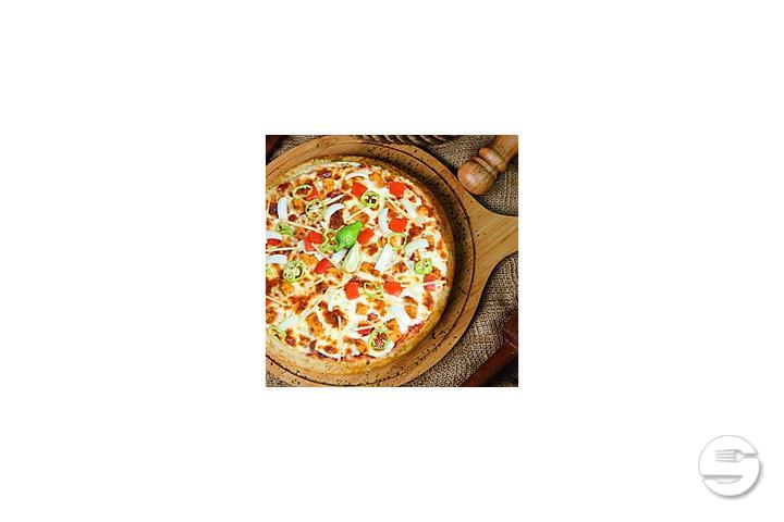 Karahi chicken pizza - Tamarind Hill Zurich