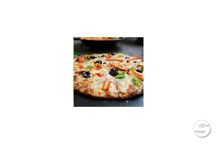 Tandoori paneer pizza - Tamarind Hill Zurich