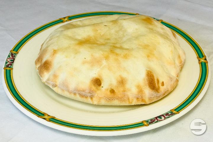 Cheese Naan - Café des Alpes