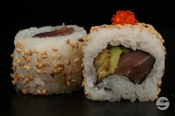 C6 - Tuna and Avocado - Wasabi Sushi