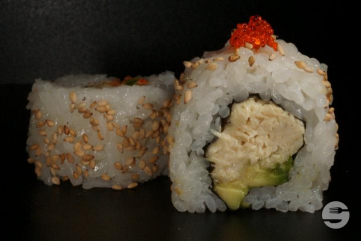C8 - Cooked Tuna and Avocado - Wasabi Sushi