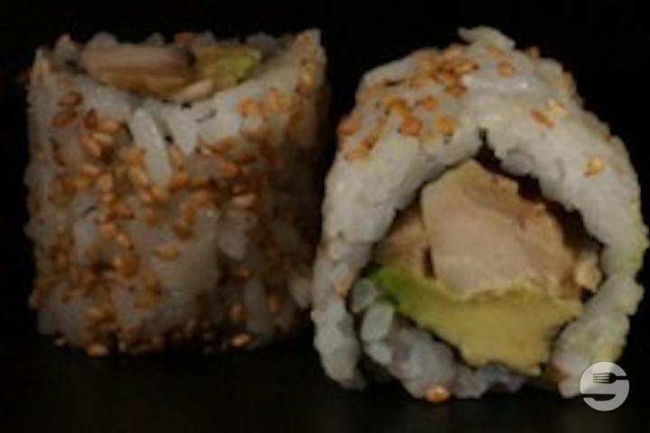 C12 - Chicken and Avocado - Wasabi Sushi