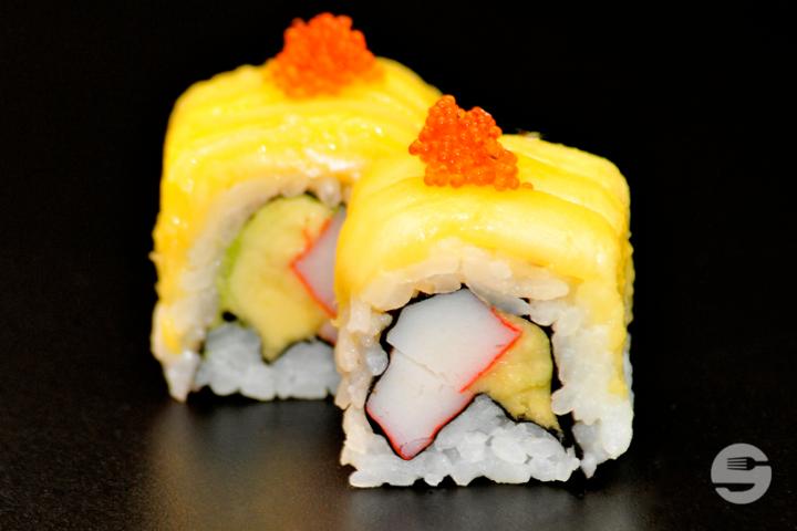 RB4 - Mangue, Avocat, Tobiko et Crabe - Wasabi Sushi