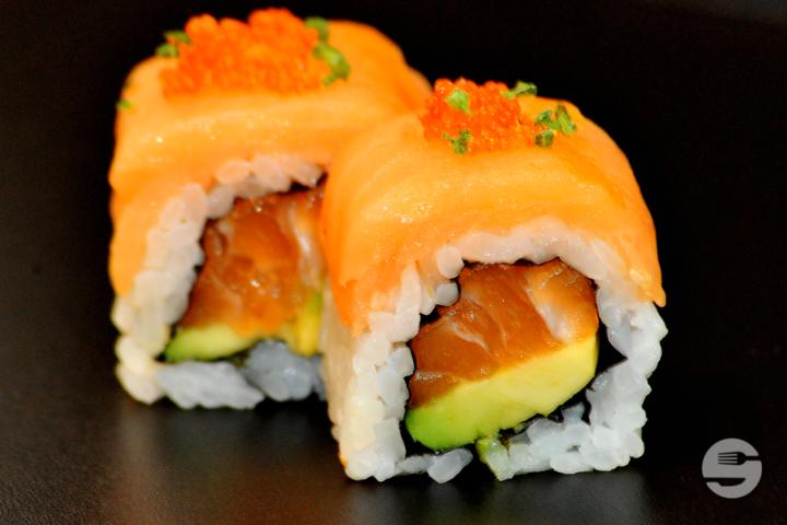 SR1 - Smoked Salmon and Avocado - Wasabi Sushi