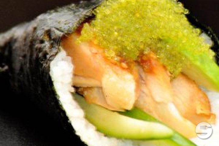 T12 - Chicken and Avocado - Wasabi Sushi