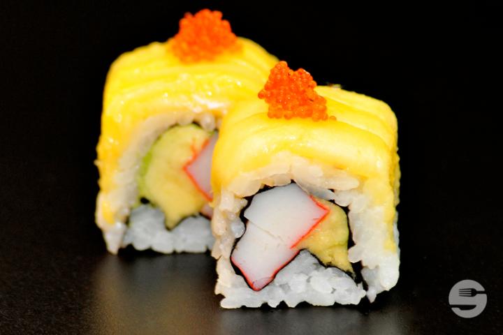 RB4 - Mangue, Avocat, Tobiko et Crabe - Wasabi Sushi