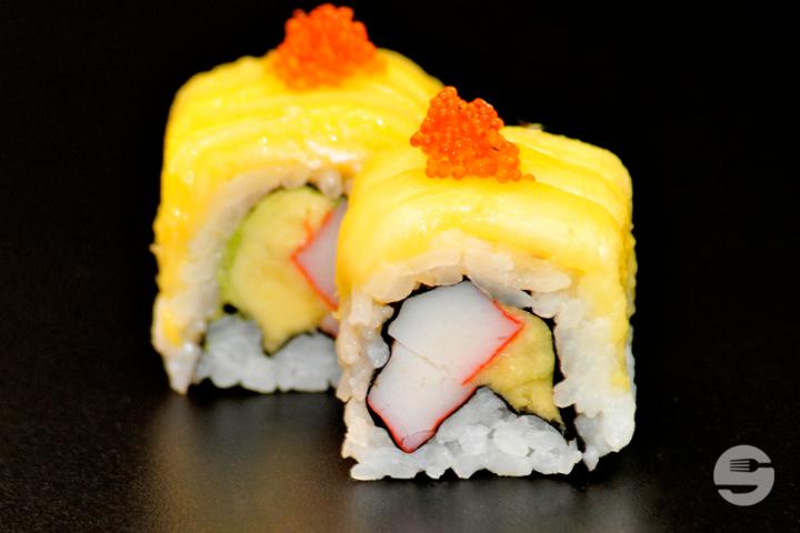 RB4 - Mangue, Avocat, Tobiko et Crabe - Wasabi Sushi