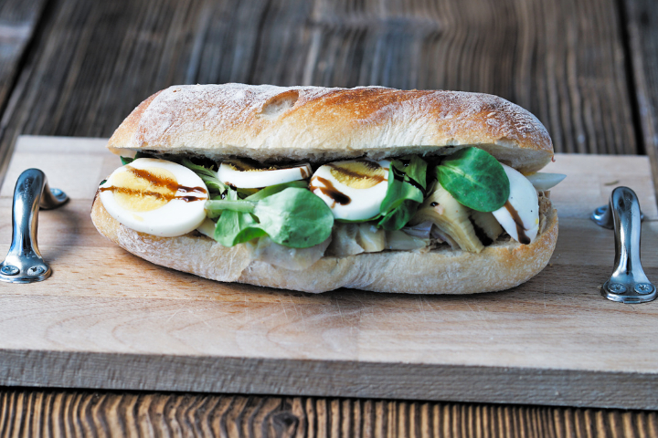 Tuna, Artichoke and Mache Sandwich - Puro Gusto