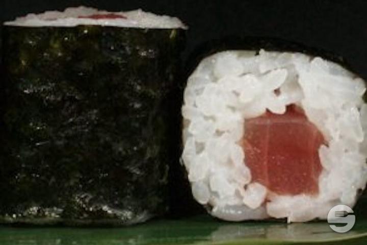 M10 - Tuna - Wasabi Sushi