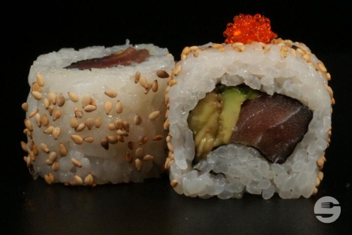 C6 - Tuna and Avocado - Wasabi Sushi