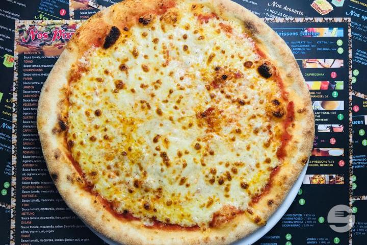 4 Cheeses - Pizzaland 10