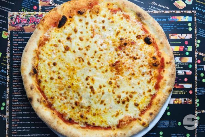 4 Cheeses - Pizzaland 10