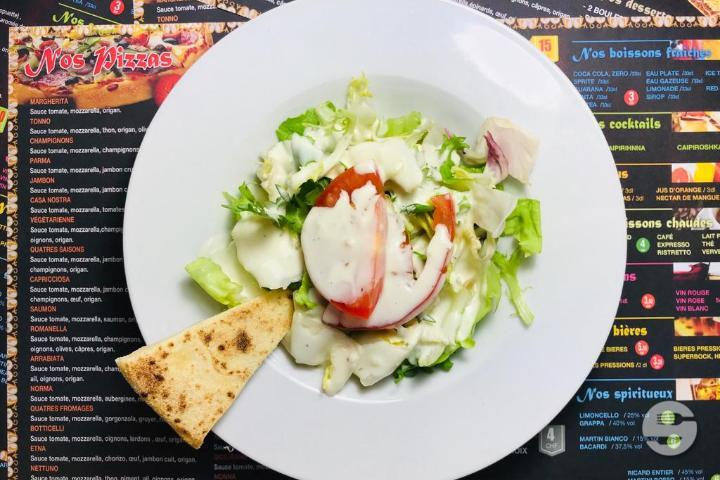 Simple Green Salad - Pizzaland 10