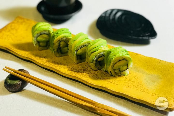 31. Vegetarian Roll - SAGANO