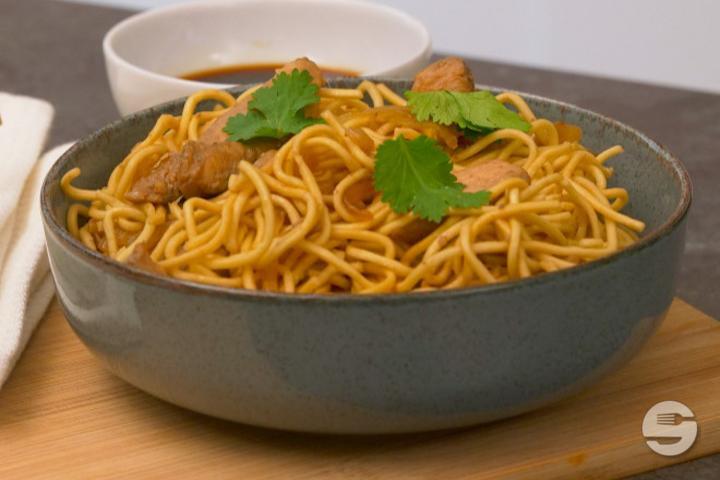Daxo Xiao Mian Sautées au Poulet - Dong Fang