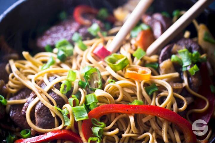Daxo Xiao Mian Sautées au Canard - Dong Fang