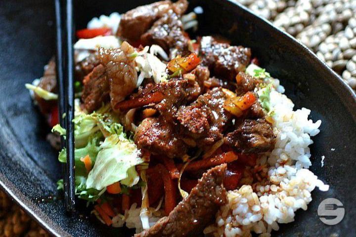 Bœuf Sichuan Piquant - Dong Fang