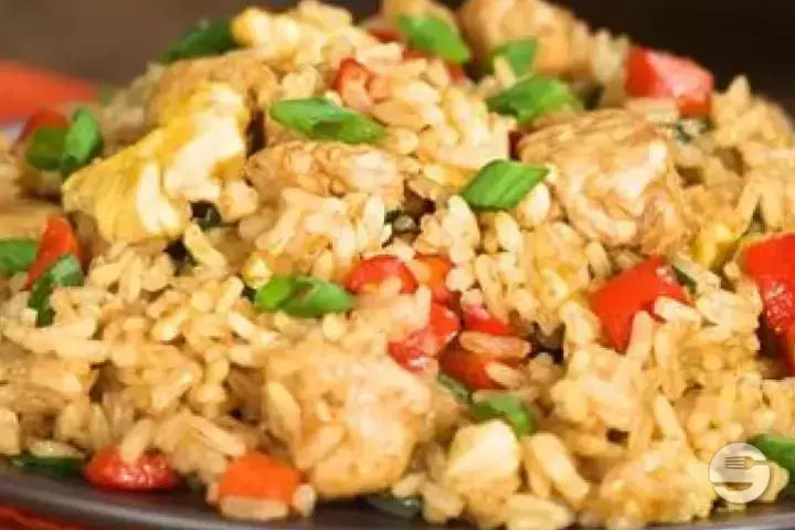 Riz Sauté au Poulet - Dong Fang