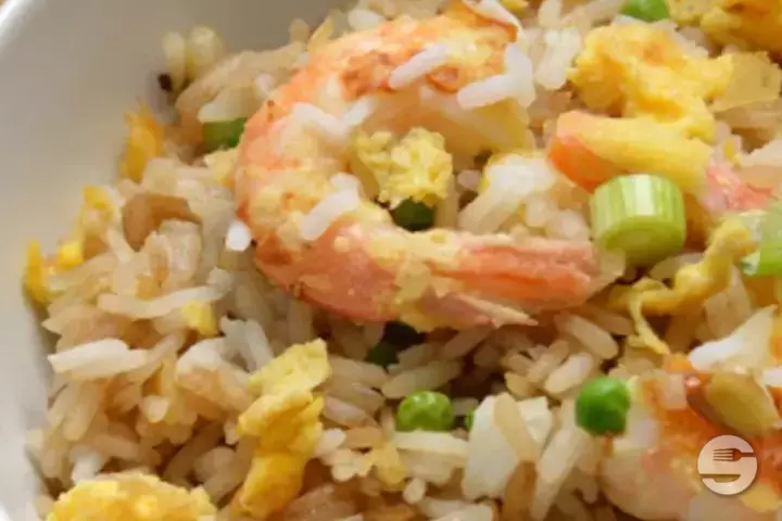 Riz Sauté aux Crevettes - Dong Fang