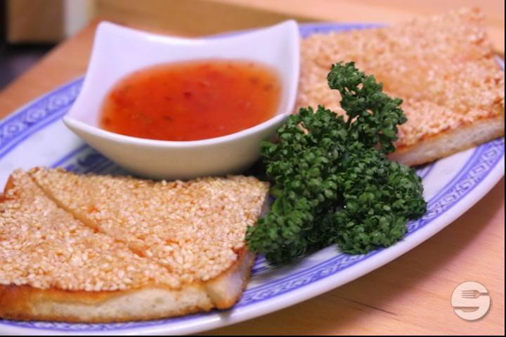15. Toast aux Crevettes - La Jonque