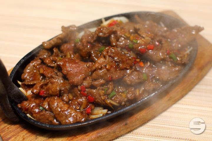 39. Boeuf Piquant Sauté - La Jonque