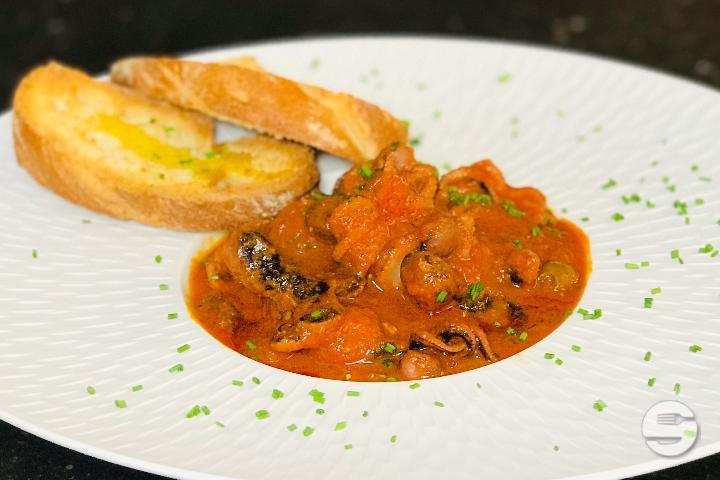 Small octopus in tomato sauce - L'Antica Trattoria