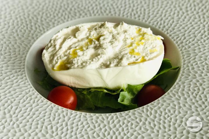 Burrata des Pouilles - Restaurant Le Contemporain
