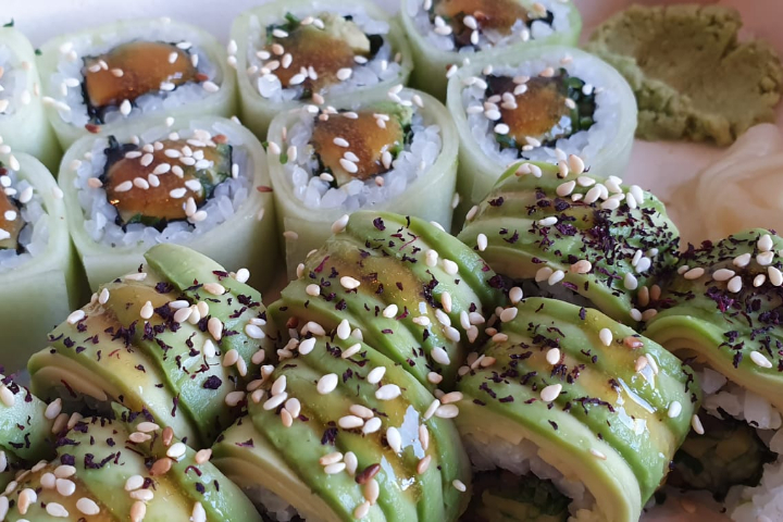 Sushi Vegan 16 Stücke - NAMA take me out
