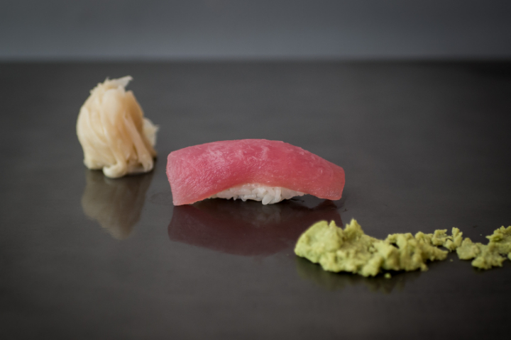 Thunfisch Nigiri - NAMA take me out