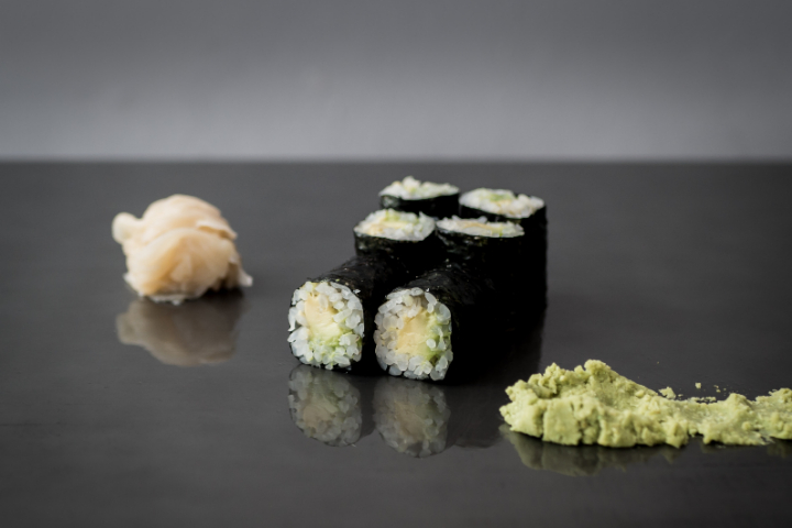 Avocado Hosomaki - NAMA take me out