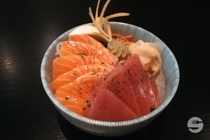 Maguro & Shake Chirashi (Thunfisch, Lachs) - Yoshino