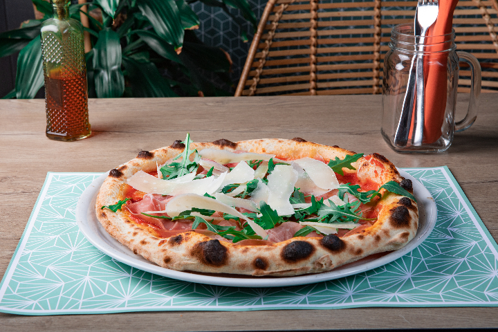 Pizza Royal - Mangez-Moi