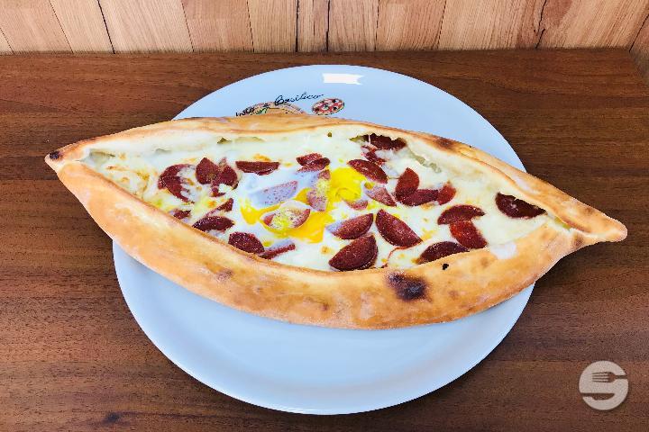 Pide aux Epinard - Maupas Pizza & Kebab