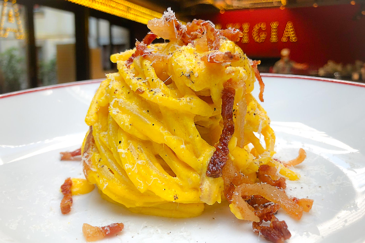 Bucatini Alla Carbonara - Luigia