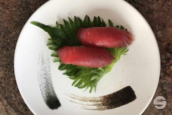11. Tuna Nigiri - Restaurant Japonais Ajinokura