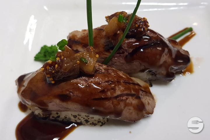 22. Grilled Duck Nigiri - Restaurant Japonais Ajinokura