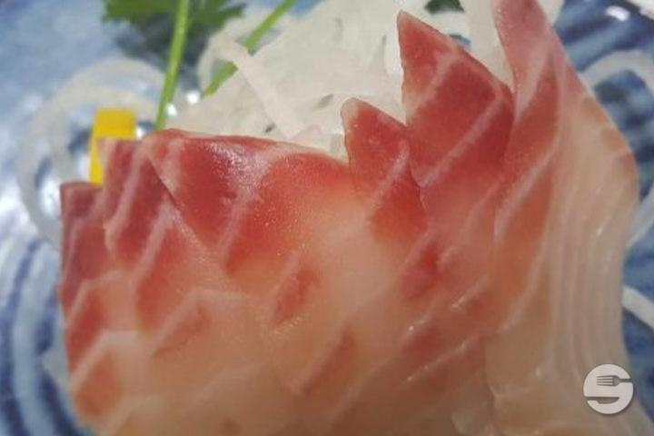 03. Sea Bream Sashimi - Restaurant Japonais Ajinokura
