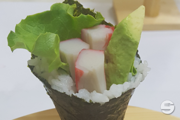 42. Surimi Temaki - Restaurant Japonais Ajinokura