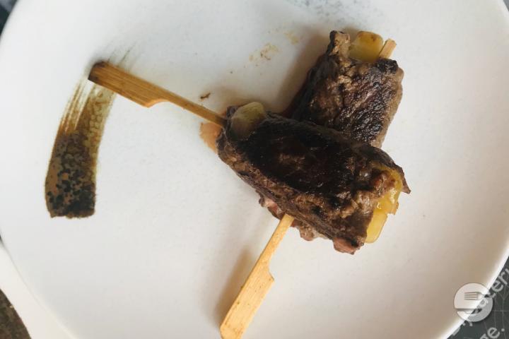 110. Beef Balls Skewer - Restaurant Japonais Ajinokura