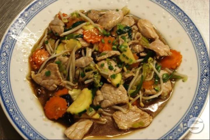 57. Porc Sauté Aux Légumes - Chinadomicile