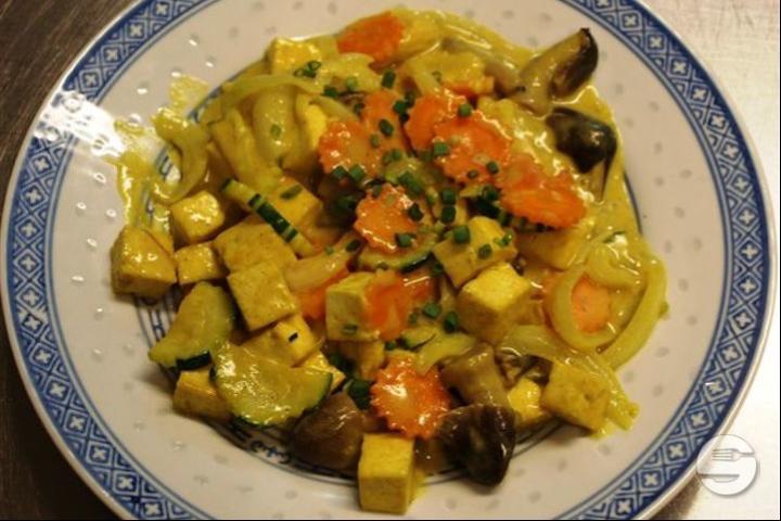 178. Tofu et Légumes au Curry Jaune - Chinadomicile