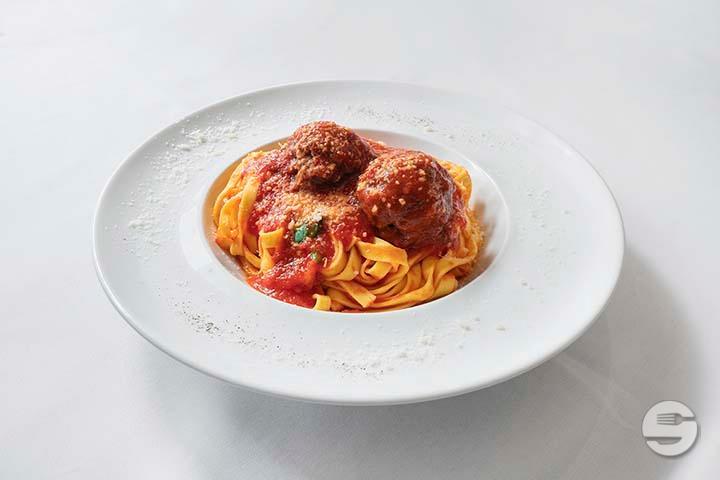 Tagliatelle con Ragu di Polpette - NA081