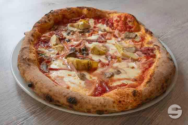 Pizza Capricciosa - NA081