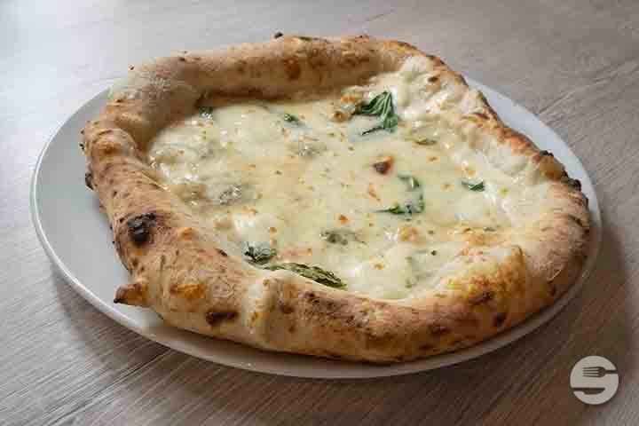 Pizza 4 Formaggi - NA081