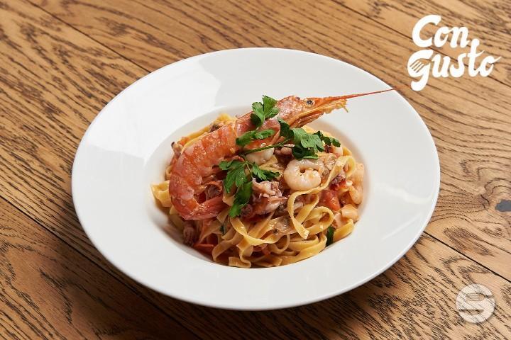 Tagliatelle ai frutti di mare - Con Gusto